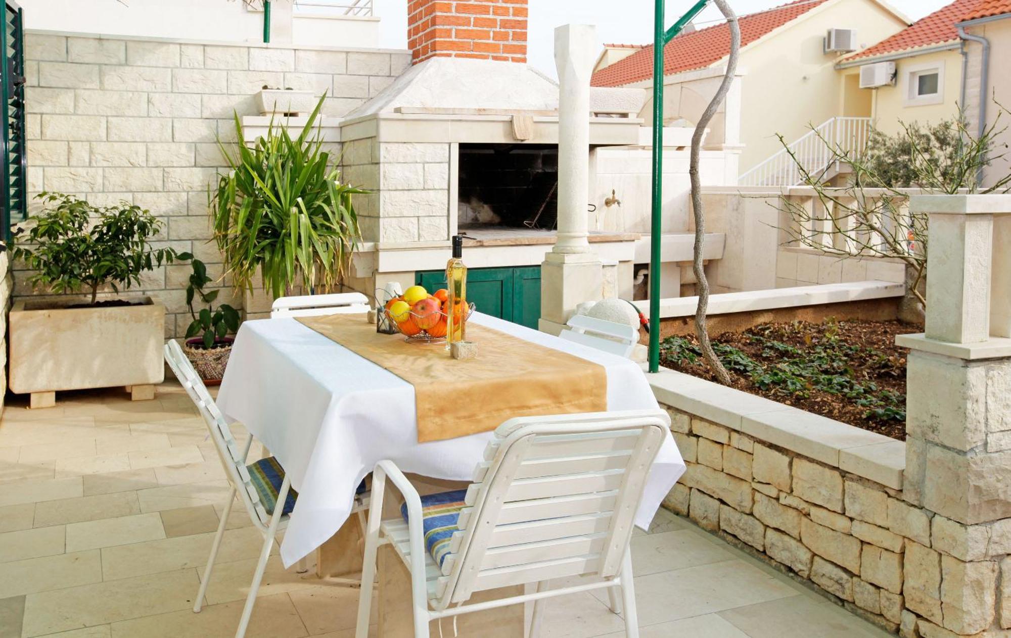 Ratac Apartments Bol Exterior foto